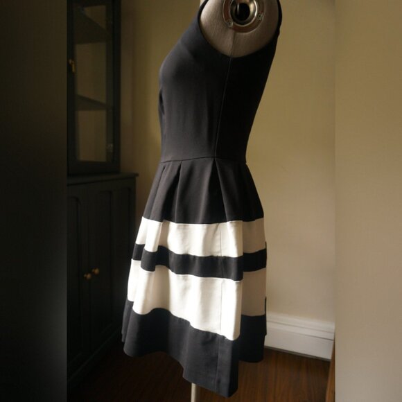 🖤🤍 Closet London Black & White Striped Skater Dress - US 4 / UK 8 🤍🖤 - Picture 4 of 6